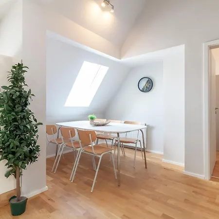 Njoy! Bright - Therme & Parkplatz Appartement Beuren (Esslingen)